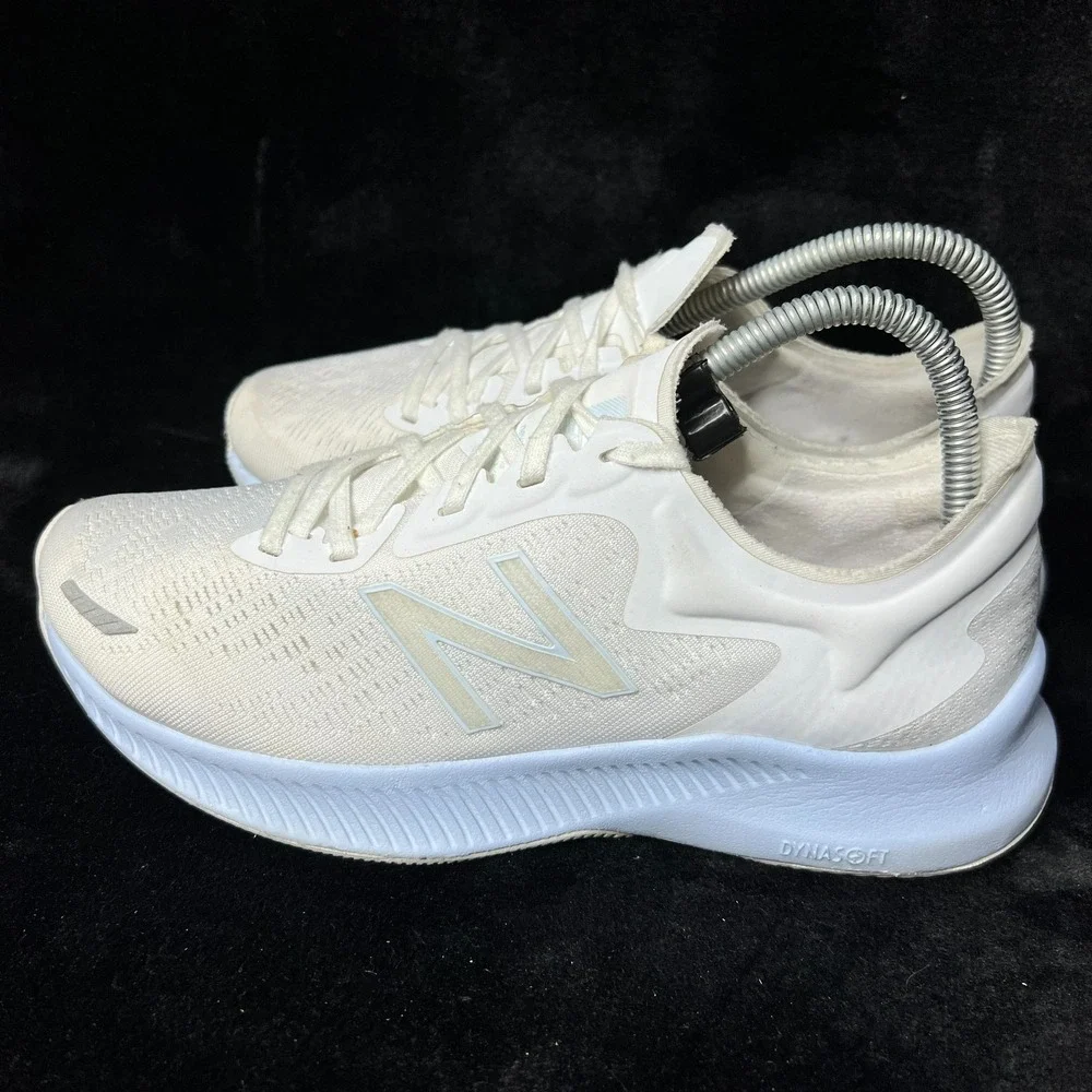New Balance DynaSoft‎ Pesu V1 WPESUCW Womens US 8 B Running Shoes White Sneakers